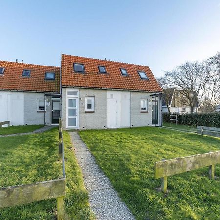 Cozy Holiday Home With Lawn Callantsoog Eksteriør billede
