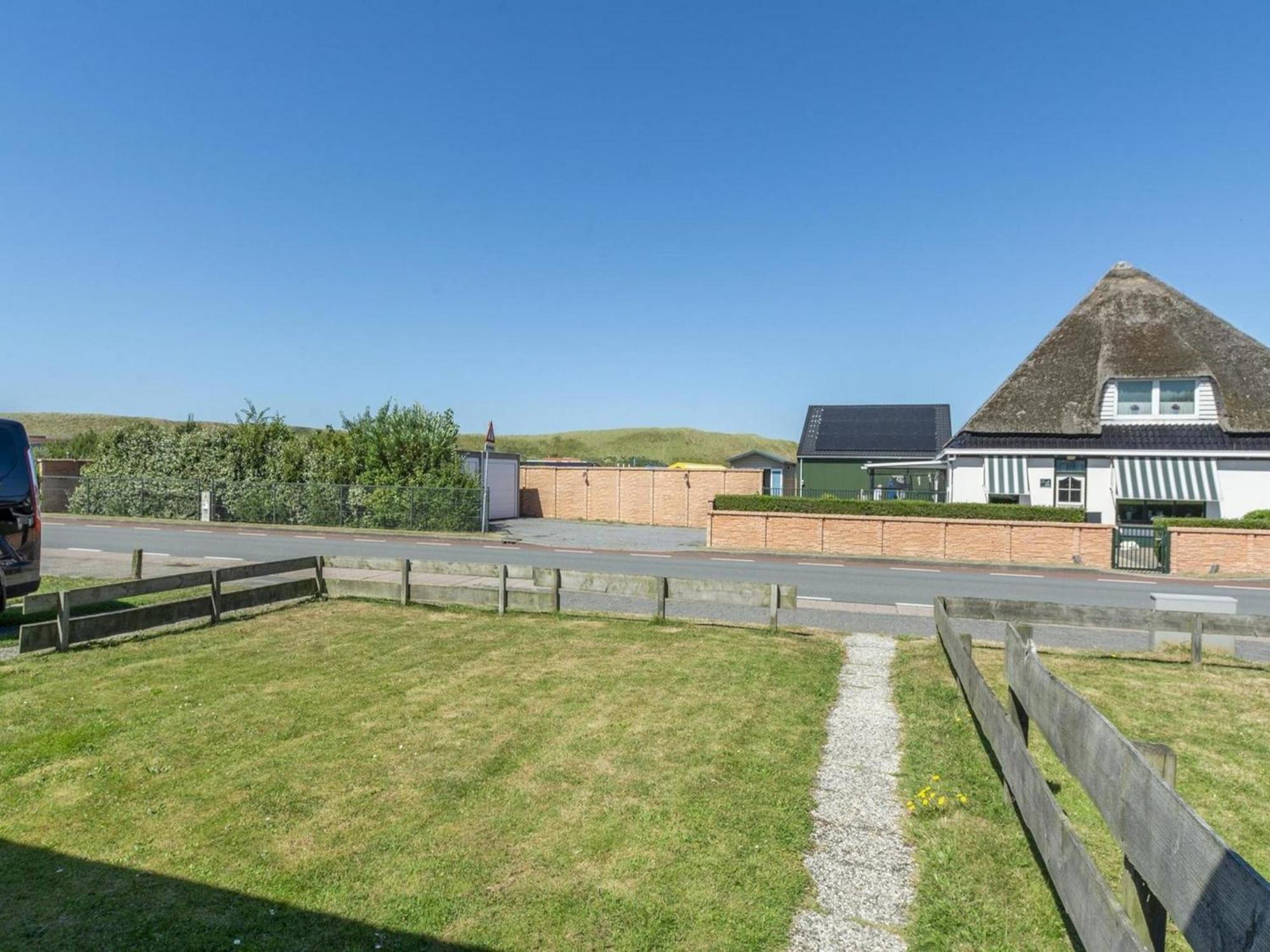 Cozy Holiday Home With Lawn Callantsoog Eksteriør billede
