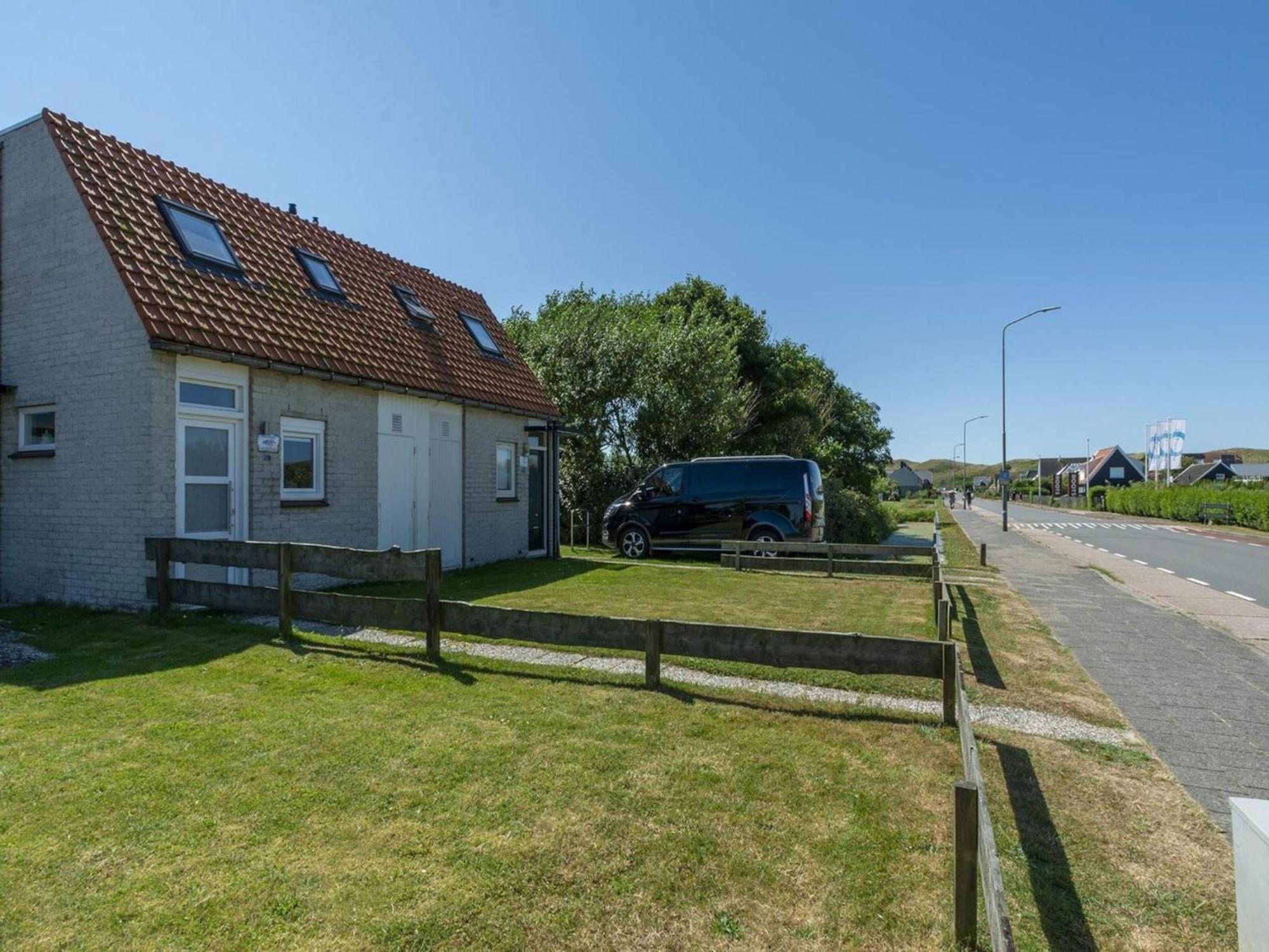 Cozy Holiday Home With Lawn Callantsoog Eksteriør billede